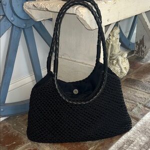 ⭐️The Sak Crochet Leather Shoulder Bag⭐️